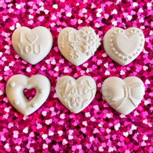 Hearts Party Favours – Valentine’s & Mother’s Day – Large Figurines (1 per pack)