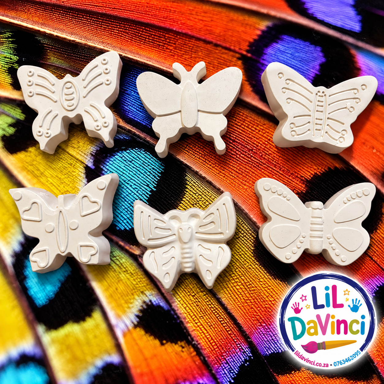 Butterflies Party Favours – Medium Figurines (2 per pack)